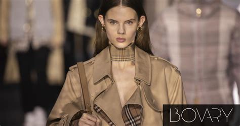 Πώς φτιάχνεται μια αυθεντική καμπαρντίνα Burberry.